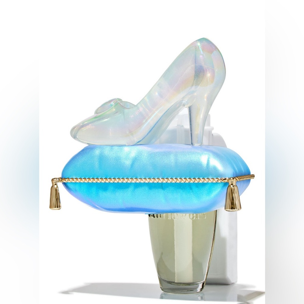 NWT~BATH & BODY WORKS Cinderella Adjustable Wallflowers
Scent Control Nightlight
